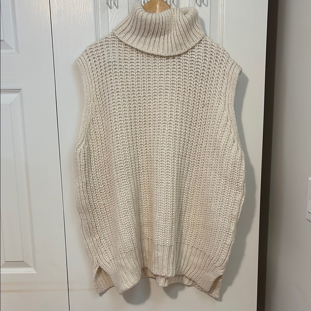 H&M Cream Turtleneck Sleeveless Knit Sweater